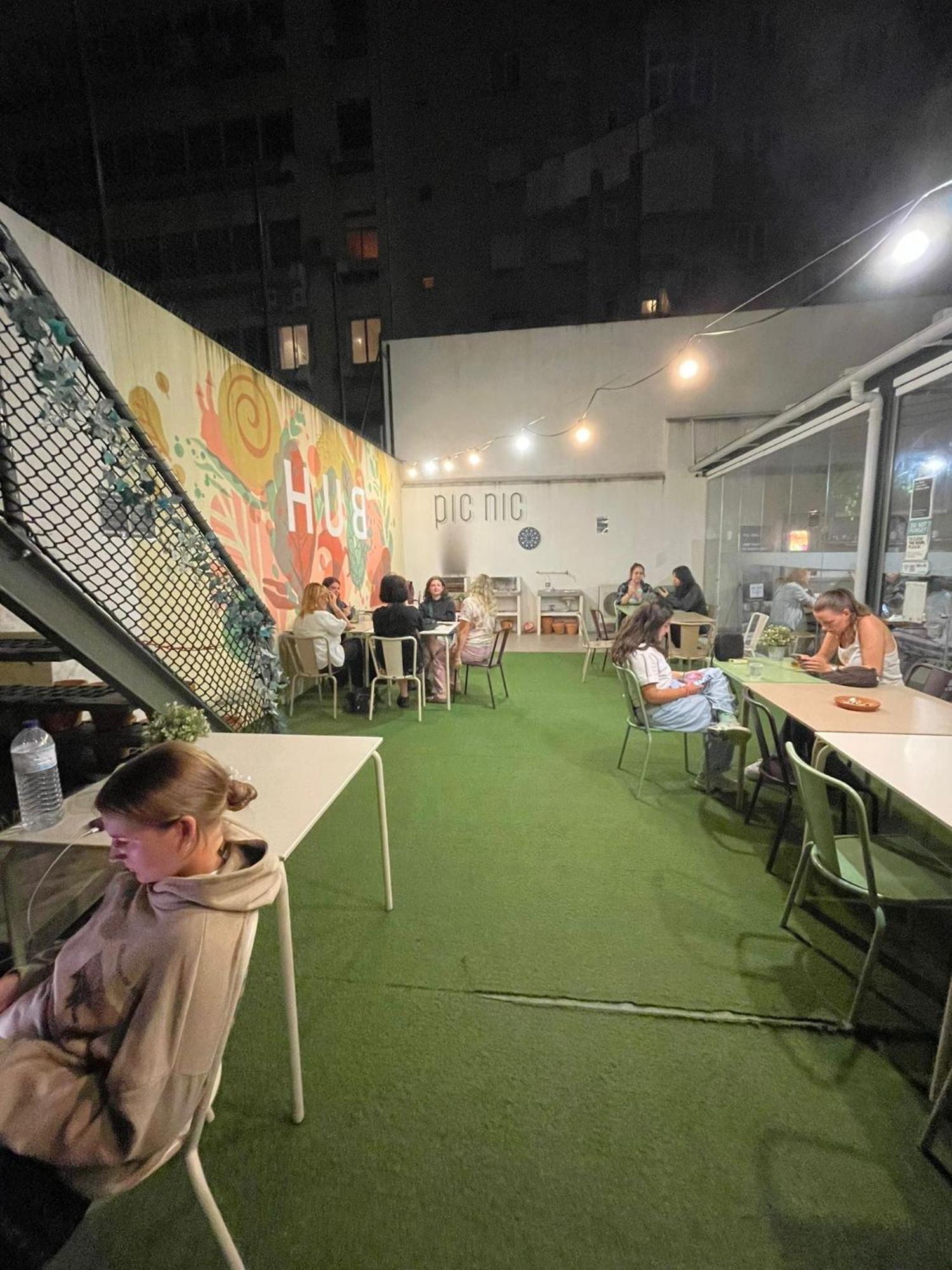 Wot Lisbon Patio Hostel Exterior foto